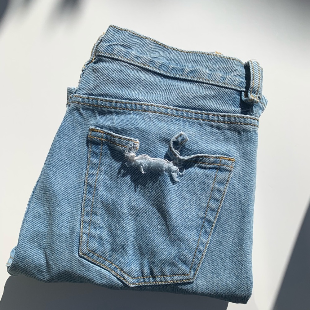 Brandy Melville Distressed Boyfriend Jeans - Picture 6 of 10